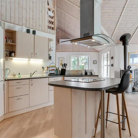 Holiday home Anjetta - From The Sea In Ne Jutland By Interhome *